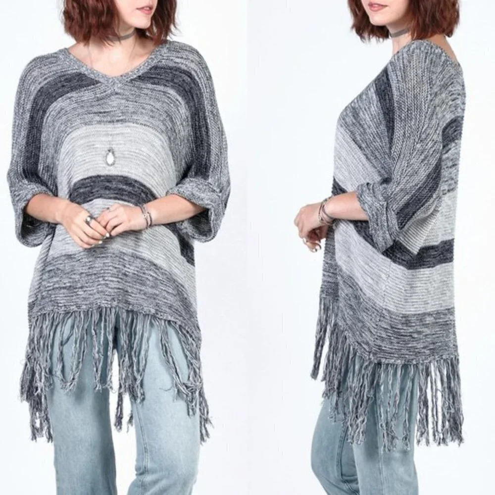 CALIFORNIA MOONRISE Gray Fringe‎ Poncho Sweater Size Large